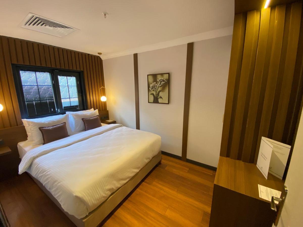 סינופ Vira Otel Suites מראה חיצוני תמונה