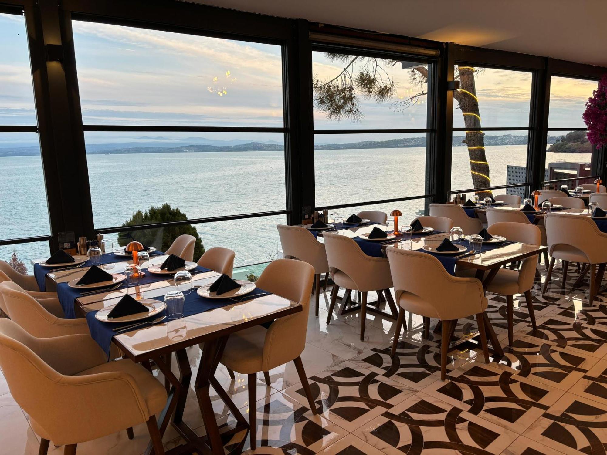 סינופ Vira Otel Suites מראה חיצוני תמונה