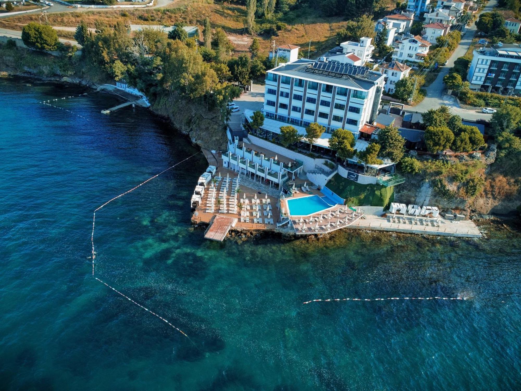 סינופ Vira Otel Suites מראה חיצוני תמונה